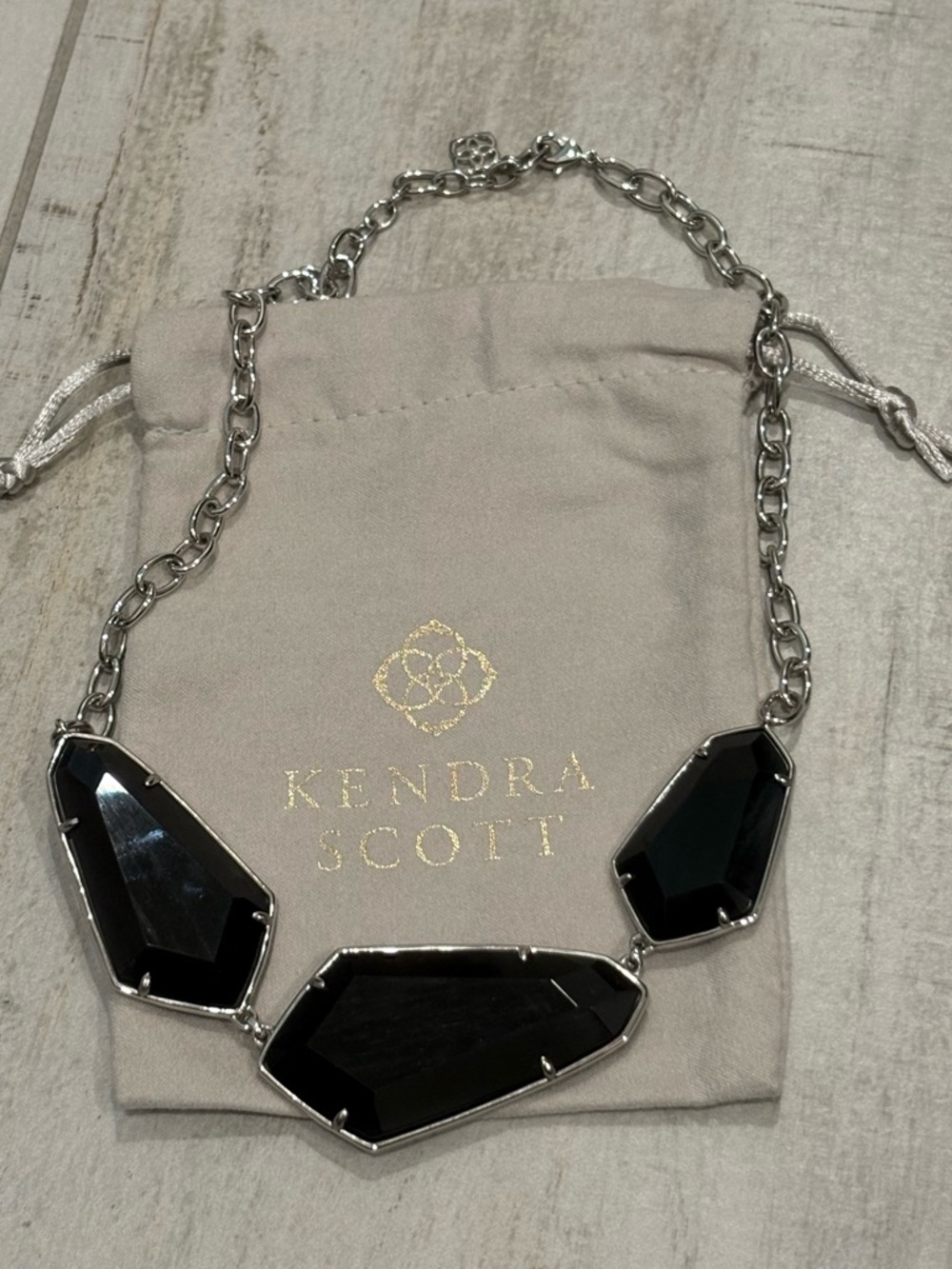 Kendra Scott Necklace